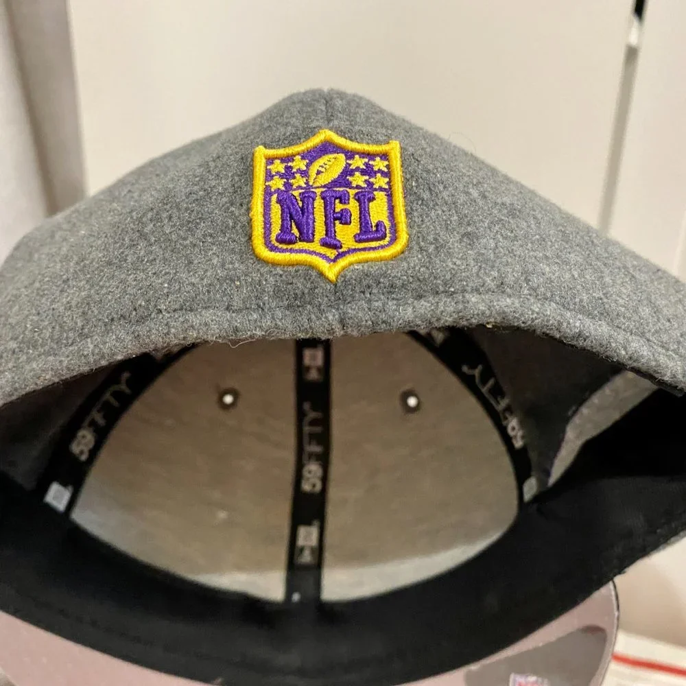 New Rare Minnesota Vikings New Era "Leather Melt 59Fifty Fitted Throwback Hat - Picture 3 of 4